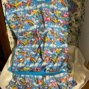Lisa Frank tee/short set sz L